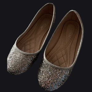 Girls sparkly dress shoes